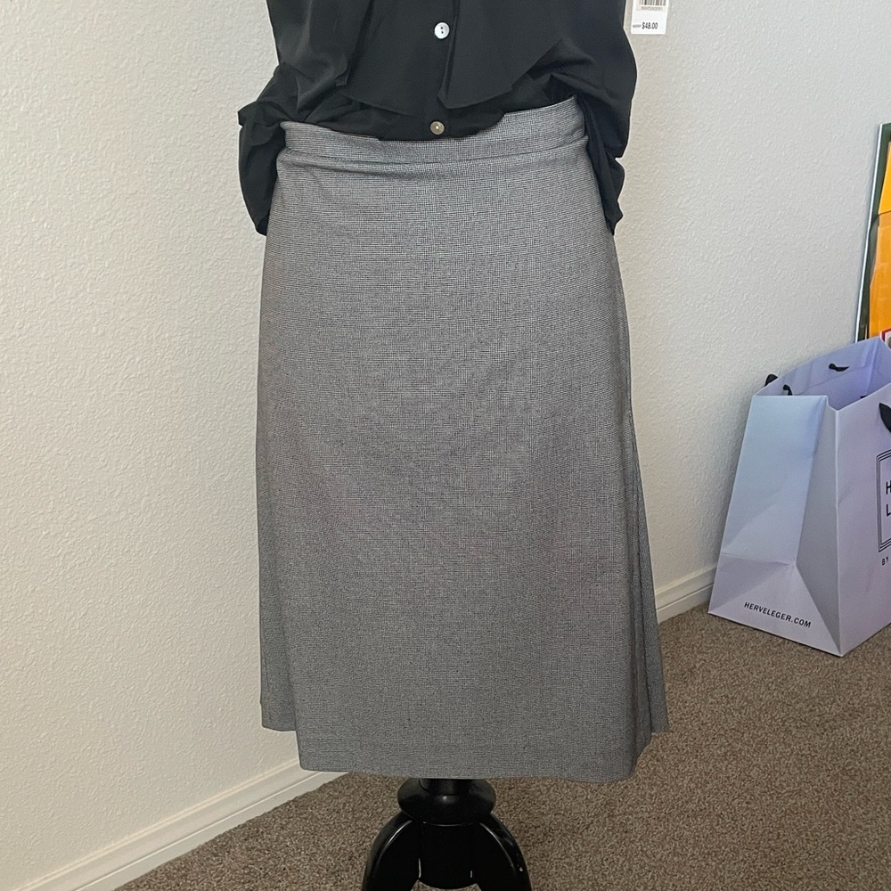 Max Studio Classic Gray A-Line Skirt